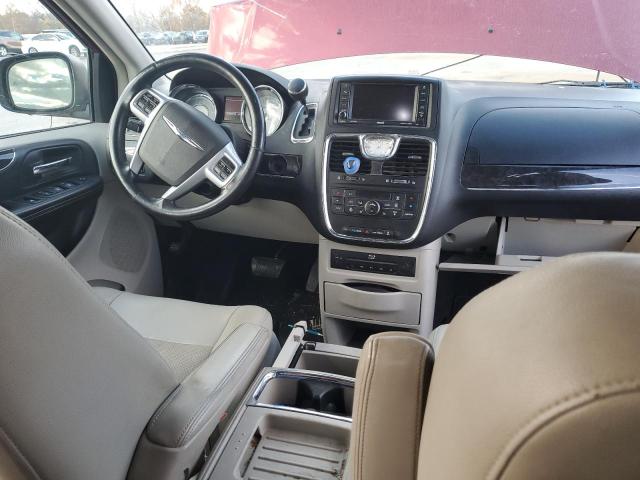 Photo 8 from auction – 2013 CHRYSLER TOWN & COU with VIN 2C4RC1CG3DR659800