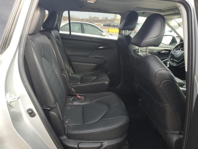 Photo 10 from auction – 2022 TOYOTA HIGHLANDER with VIN 5TDHBRCH0NS560429