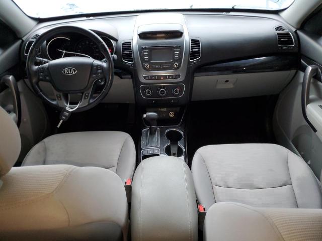 Photo 8 from auction – 2015 KIA SORENTO LX with VIN 5XYKTCA69FG608073