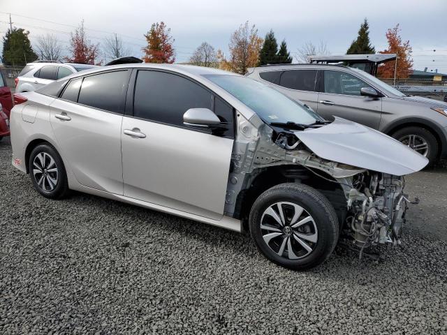 Photo 4 from auction – 2017 TOYOTA PRIUS PRIM with VIN JTDKARFP9H3034298