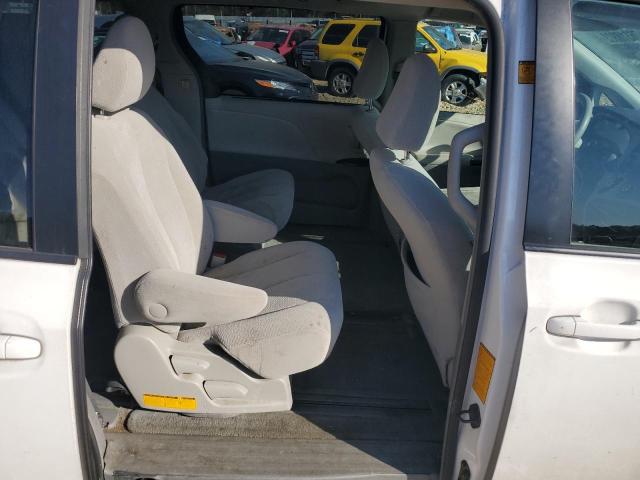 Photo 11 from auction – 2011 TOYOTA SIENNA LE with VIN 5TDKK3DC0BS161733