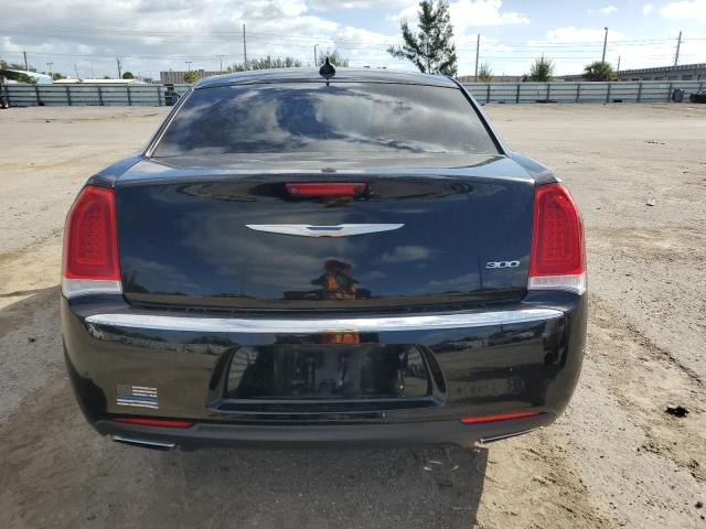 Photo 6 from auction – 2017 CHRYSLER 300 LIMITE with VIN 2C3CCAAG7HH512212