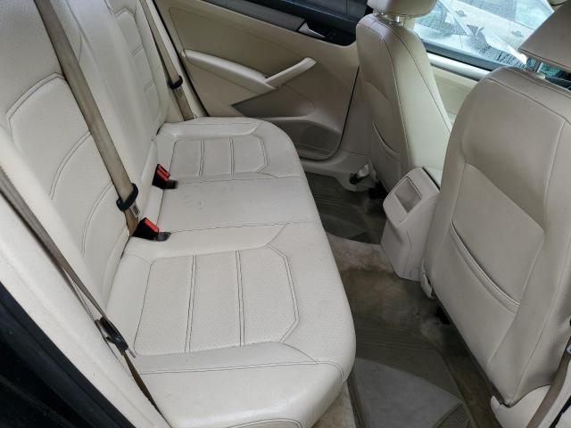 Photo 10 from auction – 2015 VOLKSWAGEN PASSAT S with VIN 1VWAT7A34FC095700