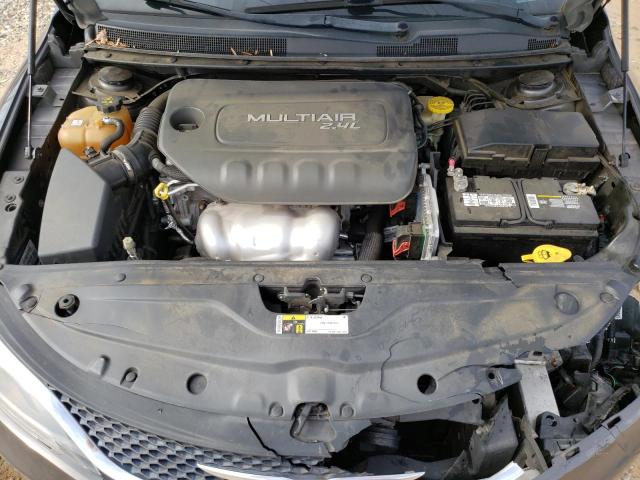Photo 11 from auction – 2015 CHRYSLER 200 LIMITE with VIN 1C3CCCABXFN690037