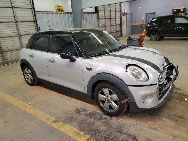 Photo 4 from auction – 2015 MINI COOPER with VIN WMWXS5C53FT831915