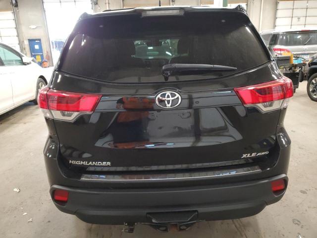 Photo 6 from auction – 2018 TOYOTA HIGHLANDER with VIN 5TDJZRFH3JS525628