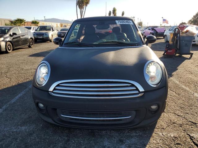 Photo 5 from auction – 2011 MINI COOPER S with VIN WMWSV3C57BTY14146