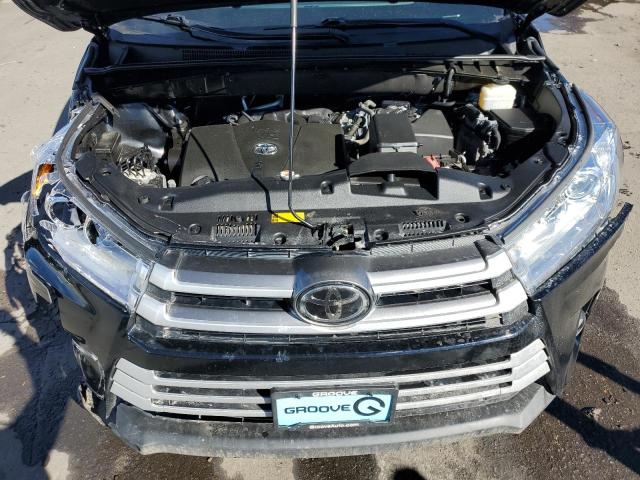 Photo 12 from auction – 2018 TOYOTA HIGHLANDER with VIN 5TDJZRFH8JS814956