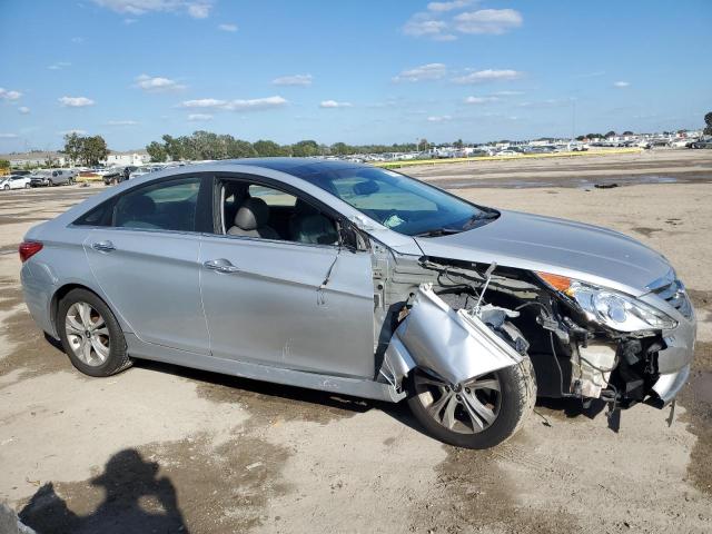 Photo 4 from auction – 2013 HYUNDAI SONATA SE with VIN 5NPEC4AC3DH549519