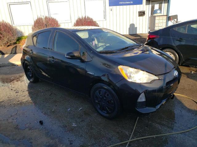 Photo 4 from auction – 2012 TOYOTA PRIUS C with VIN JTDKDTB38C1025670