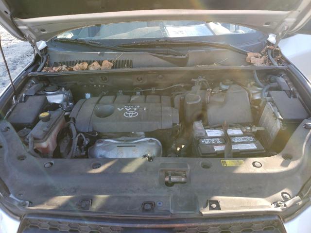 Photo 12 from auction – 2009 TOYOTA RAV4 with VIN JTMBF33V69D002535