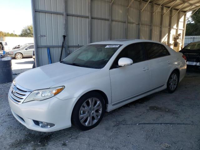TOYOTA AVALON BAS 2012 مع رقم تعريف المركبة 4T1BK3DBXCU446150 - صورة من المزاد