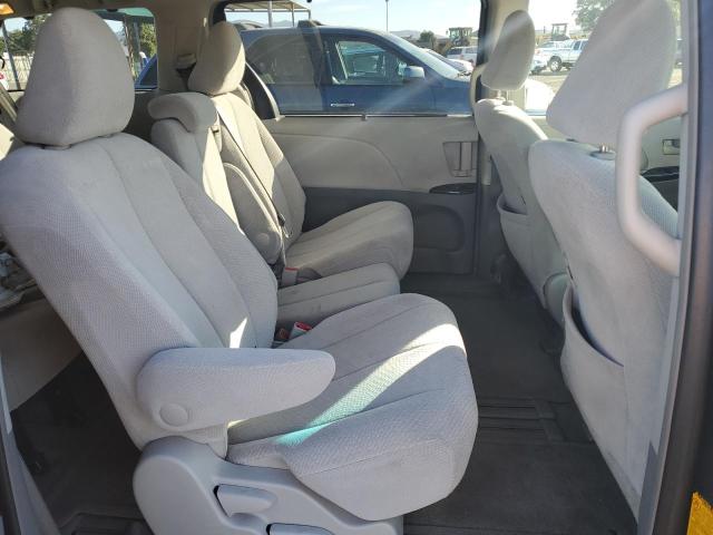 Photo 10 from auction – 2014 TOYOTA SIENNA LE with VIN 5TDKK3DC7ES458521