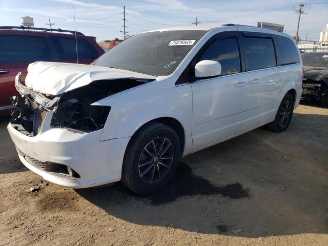 DODGE GRAND CARA 2017 مع رقم تعريف المركبة 2C4RDGCG7HR845829 - صورة من المزاد
