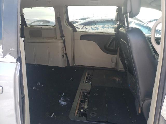 Photo 11 from auction – 2015 CHRYSLER TOWN & COU with VIN 2C4RC1CG7FR600977