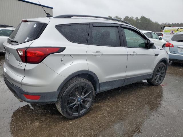 Photo 3 from auction – 2019 FORD ESCAPE SE with VIN 1FMCU0GD9KUA64491