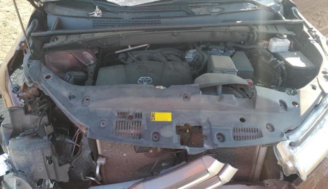 Photo 11 from auction – 2019 TOYOTA HIGHLANDER with VIN 5TDBZRFH1KS937665