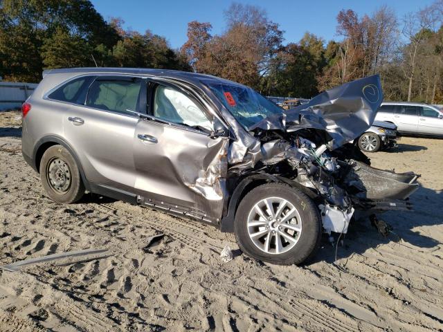 Photo 4 from auction – 2016 KIA SORENTO LX with VIN 5XYPG4A33GG094471