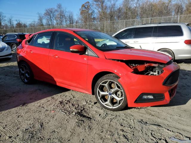 Photo 4 from auction – 2017 FORD FOCUS ST with VIN 1FADP3L9XHL288957