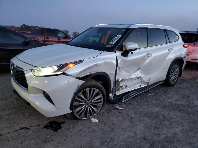 TOYOTA HIGHLANDER 2021 with VIN 5TDFZRBH3MS114455 - Photo from auction