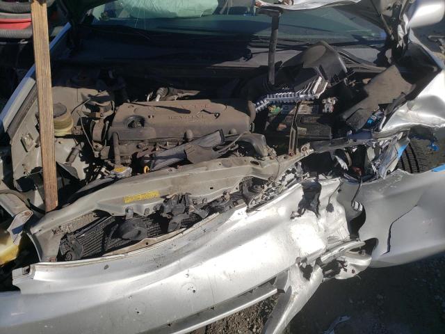 Photo 11 from auction – 2003 TOYOTA CAMRY LE with VIN JTDBE32K330239248