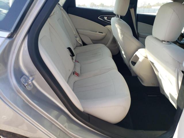 Photo 10 from auction – 2015 CHRYSLER 200 LIMITE with VIN 1C3CCCAB0FN542673