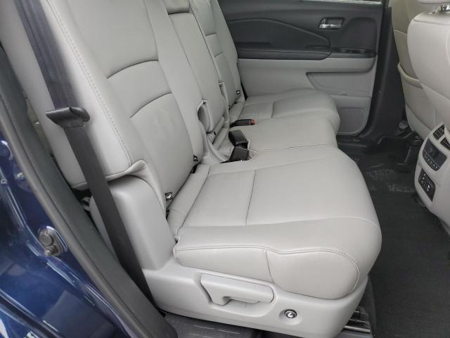Photo 11 from auction – 2017 HONDA PILOT TOUR with VIN 5FNYF6H93HB039024