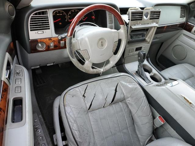Photo 8 from auction – 2004 LINCOLN NAVIGATOR with VIN 5LMFU27R44LJ22727