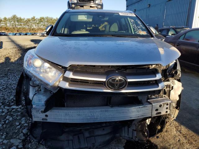 Photo 5 from auction – 2018 TOYOTA HIGHLANDER with VIN 5TDJZRFH0JS534187