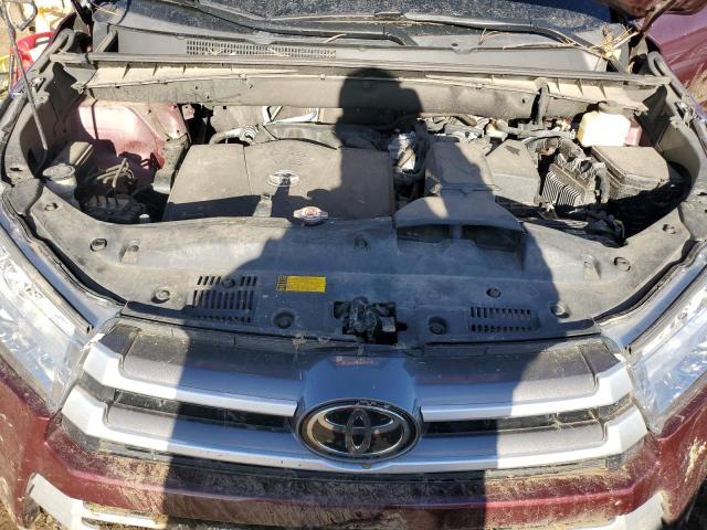 Photo 12 from auction – 2018 TOYOTA HIGHLANDER with VIN 5TDJZRFH5JS903321