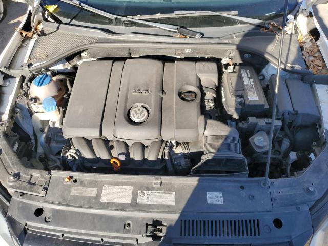 Photo 11 from auction – 2013 VOLKSWAGEN PASSAT SE with VIN 1VWBP7A32DC089769