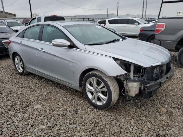 Photo 4 from auction – 2011 HYUNDAI SONATA with VIN 5NPEC4AC7BH019468