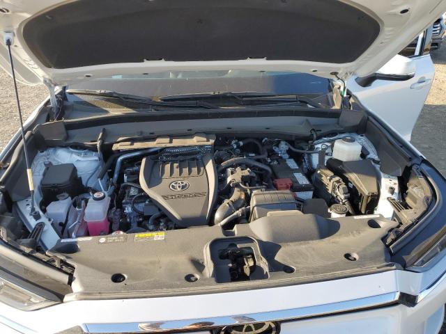 Photo 12 from auction – 2024 TOYOTA GRAND HIGH with VIN 5TDAAAB53RS014498