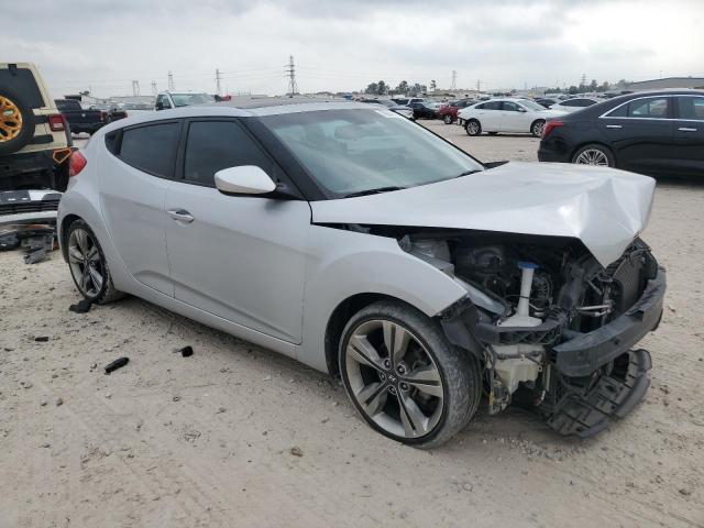 Photo 4 from auction – 2016 HYUNDAI VELOSTER with VIN KMHTC6AD7GU296982