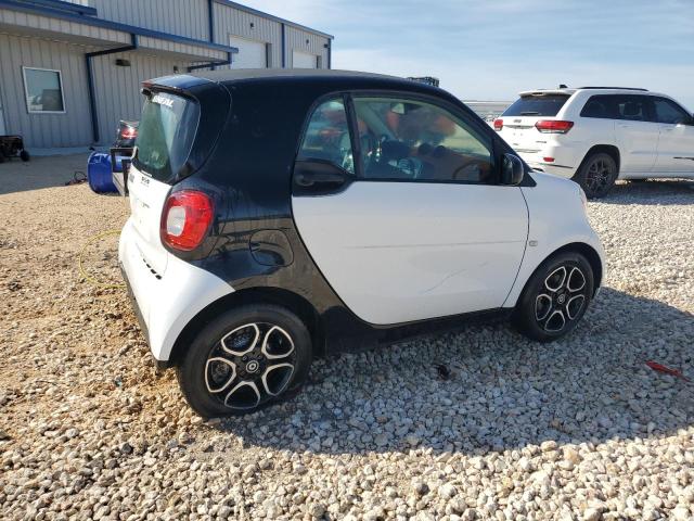 Photo 3 from auction – 2018 SMART FORTWO with VIN WMEFJ9BA2JK303239