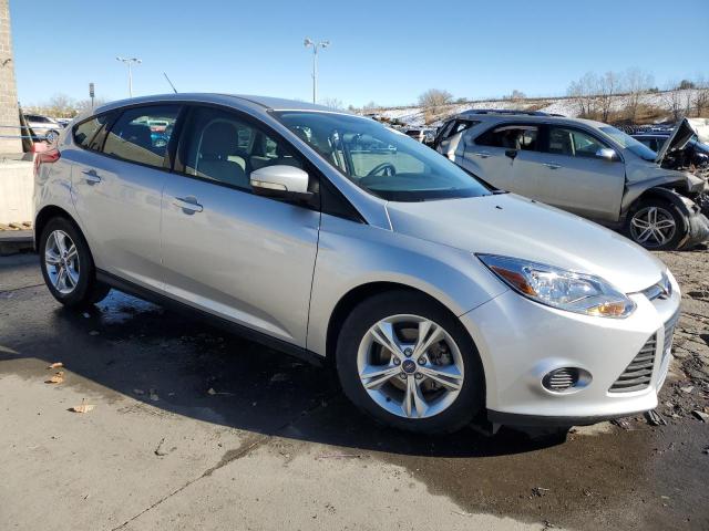 Zdjęcie 4 z aukcji – 2014 FORD FOCUS SE z VIN 1FADP3K23EL123400