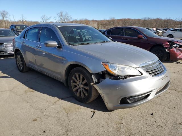 Photo 4 from auction – 2014 CHRYSLER 200 TOURIN with VIN 1C3CCBBG9EN106035