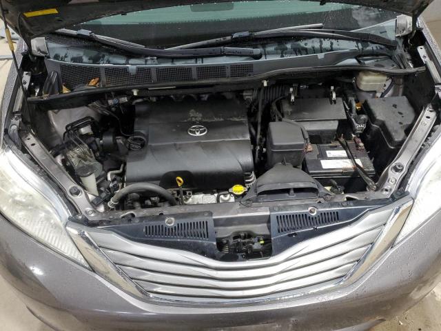 Photo 12 from auction – 2011 TOYOTA SIENNA XLE with VIN 5TDYK3DC8BS032939