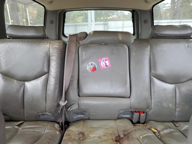 Photo 10 from auction – 2004 CHEVROLET SUBURBAN K with VIN 3GNFK16Z84G112554