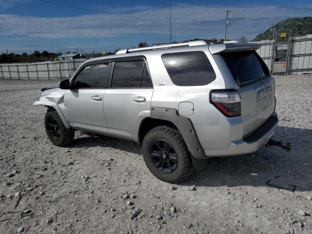Photo 2 from auction – 2016 TOYOTA 4RUNNER SR with VIN JTEBU5JR2G5284019