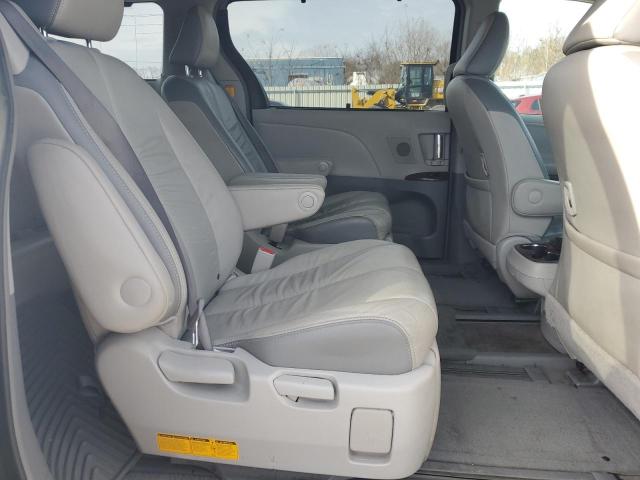 Photo 11 from auction – 2011 TOYOTA SIENNA XLE with VIN 5TDYK3DC2BS033231