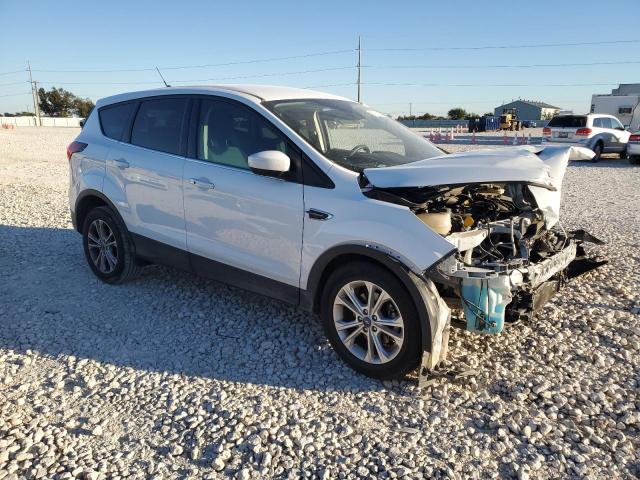 Photo 4 from auction – 2019 FORD ESCAPE SE with VIN 1FMCU0GD1KUA24504