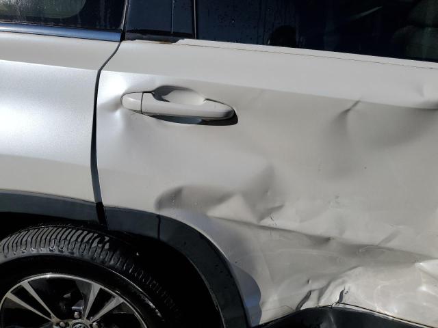 Photo 11 from auction – 2019 TOYOTA HIGHLANDER with VIN 5TDZZRFH6KS346925