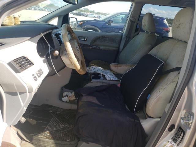 Photo 7 from auction – 2013 TOYOTA SIENNA XLE with VIN 5TDYK3DC2DS400440