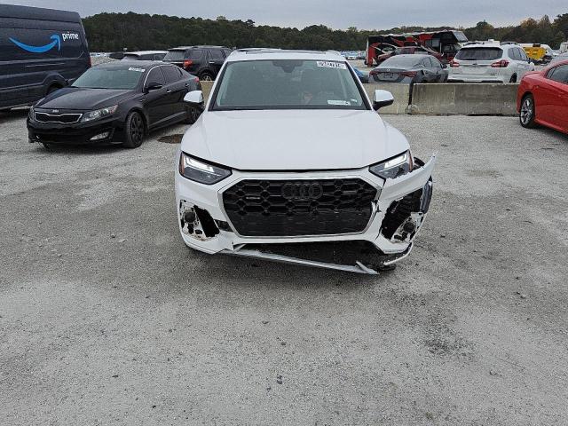 Photo 5 from auction – 2024 AUDI Q5 PREMIUM with VIN WA1EAAFY9R2072705