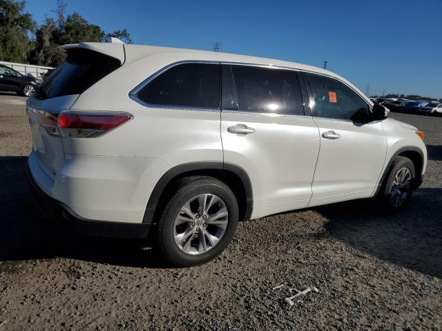 Photo 3 from auction – 2015 TOYOTA HIGHLANDER with VIN 5TDZKRFH2FS108421