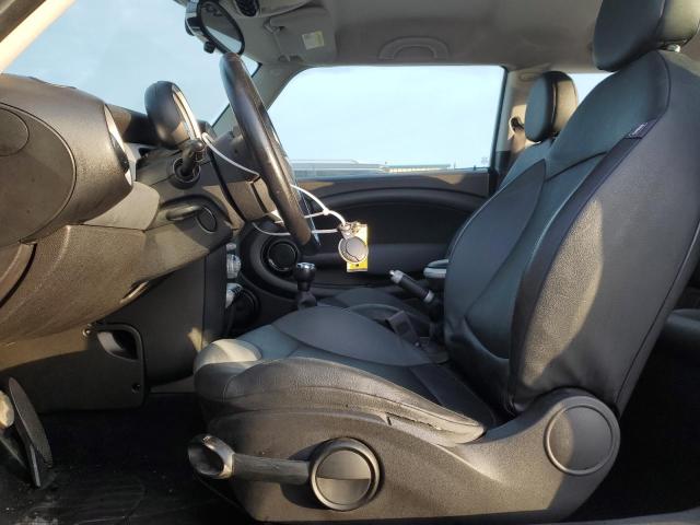 Photo 7 from auction – 2008 MINI COOPER with VIN WMWMF33538TU65999