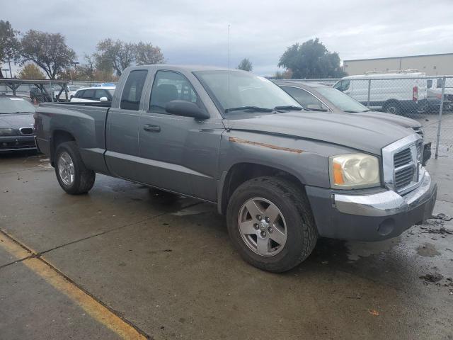 Photo 4 from auction – 2005 DODGE DAKOTA SLT with VIN 1D7HE42N65S189095
