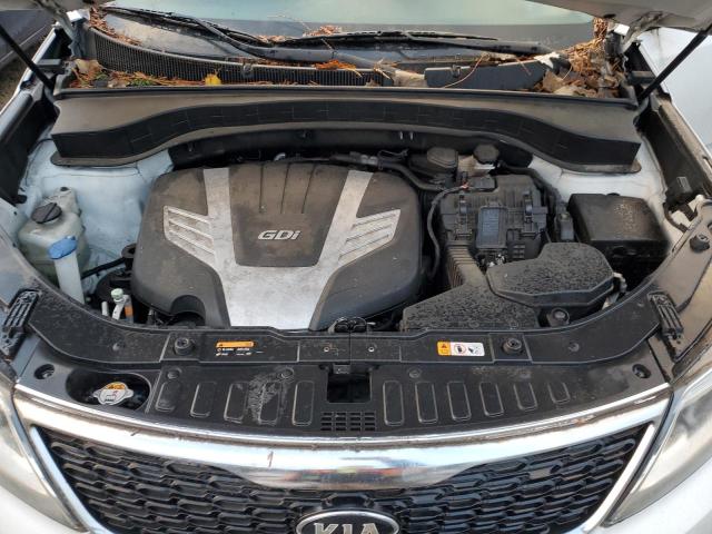 Photo 12 from auction – 2015 KIA SORENTO LX with VIN 5XYKTDA72FG650941