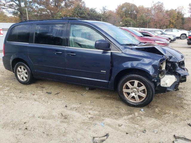 Photo 4 from auction – 2008 CHRYSLER TOWN & COU with VIN 2A8HR54P08R752272